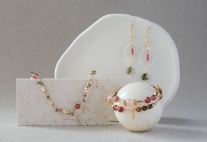 Reconnect Earring | Rhodonite Green Apatite reconnect 02