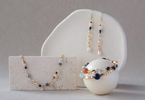 Rethink Earring | Sodalite Aquamarine Pearl rethink 02